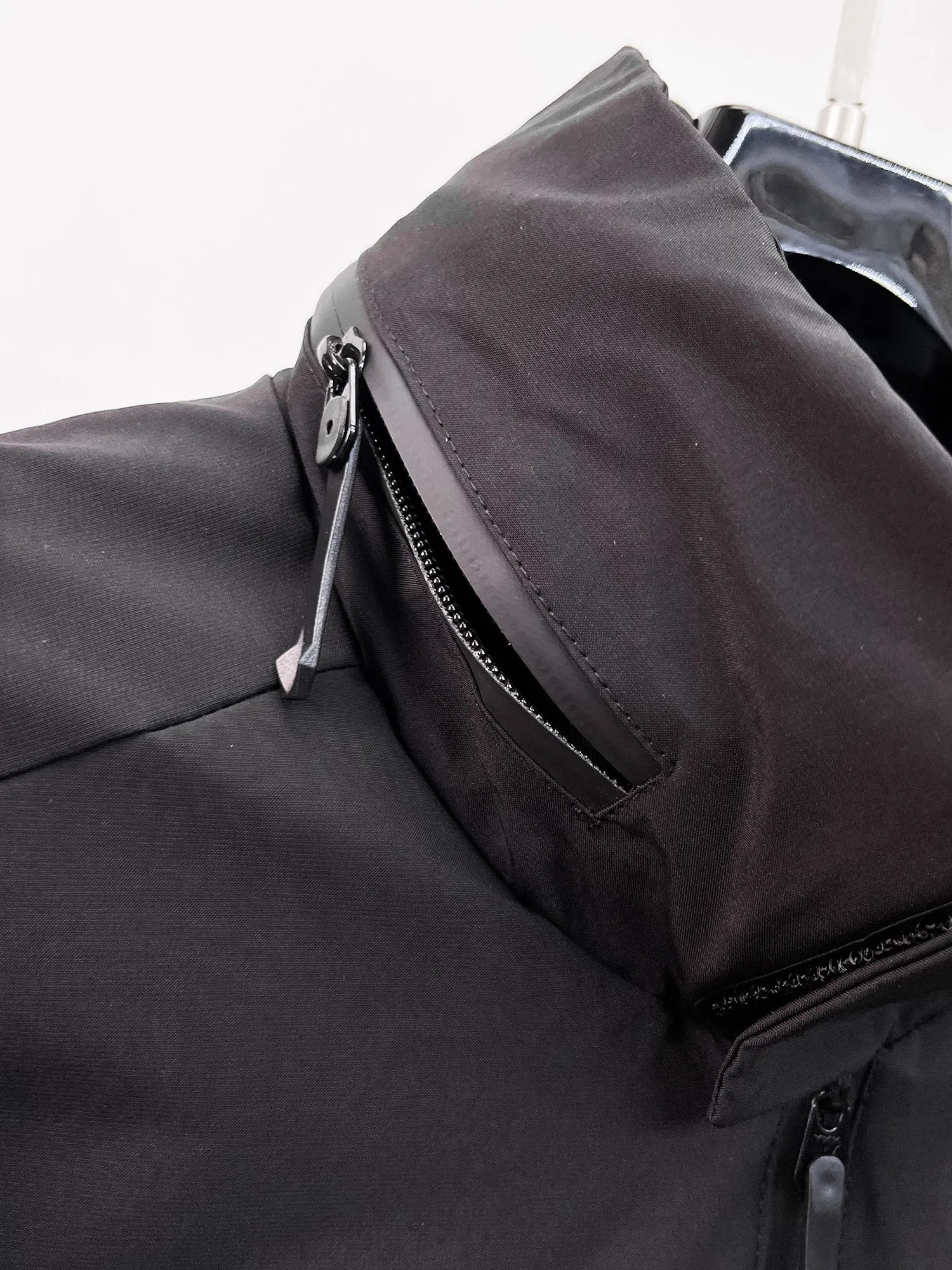Same Style， ， 2026 New Arrival ， Original Premium Breathable ， ， ， Quality。 ， Sizes：M～3XL